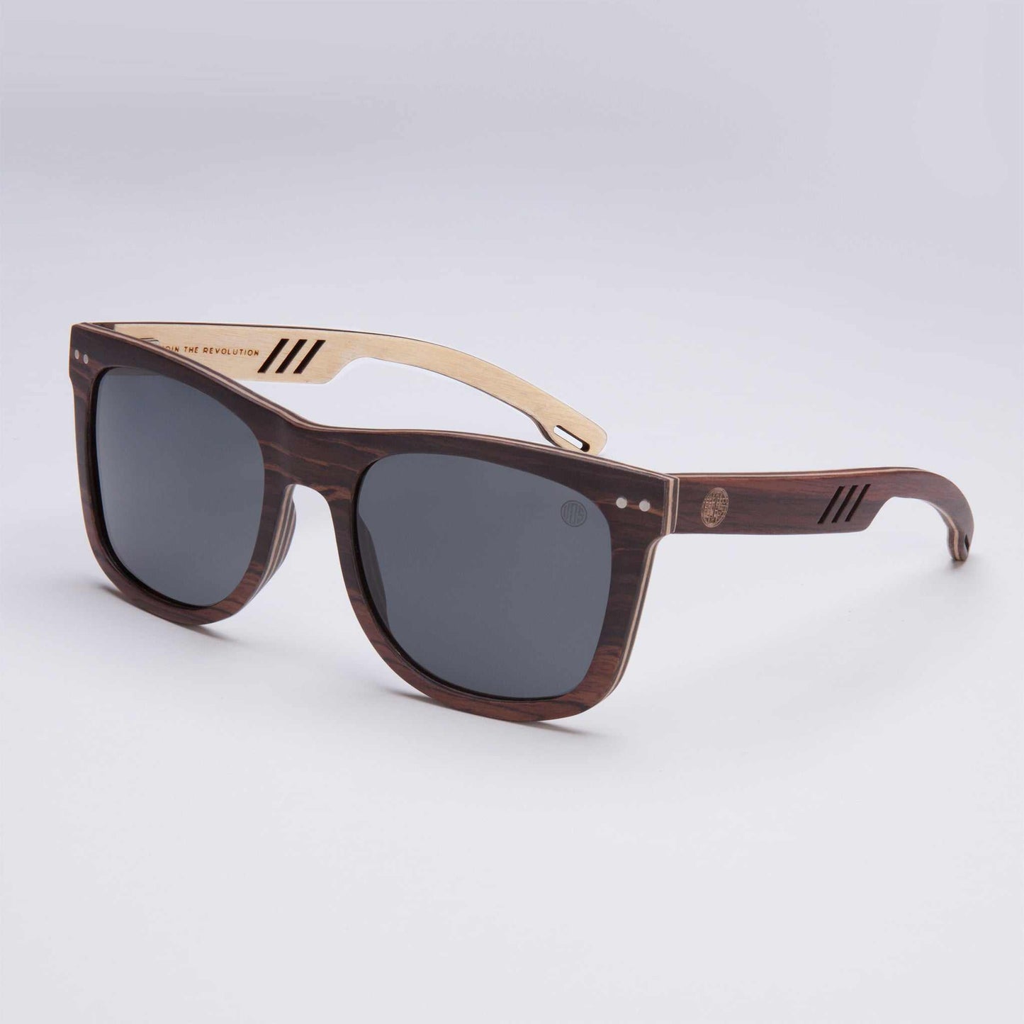 Eco-Friendly Sunglasses Pit Dog for Active Use