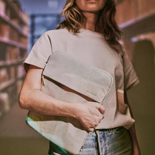 INCASE Crosstown Sleeve with Woolenex for 14-inch Laptop - Limestone