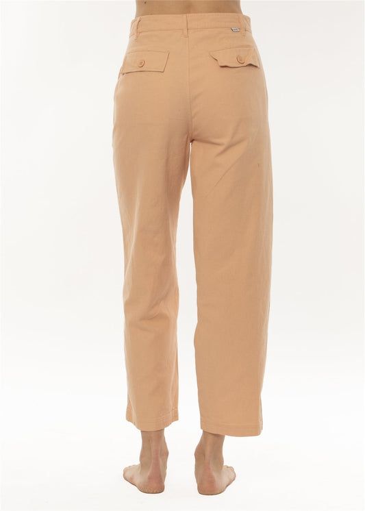 Back view of Sisstrevolution Riviera Woven Pant in Apricot Crush.