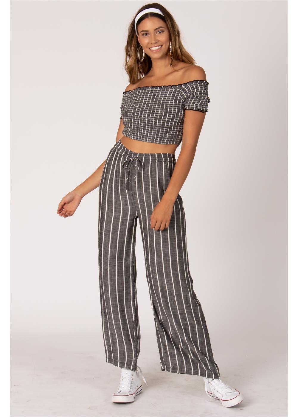 Sisstrevolution - Smocked up woven top