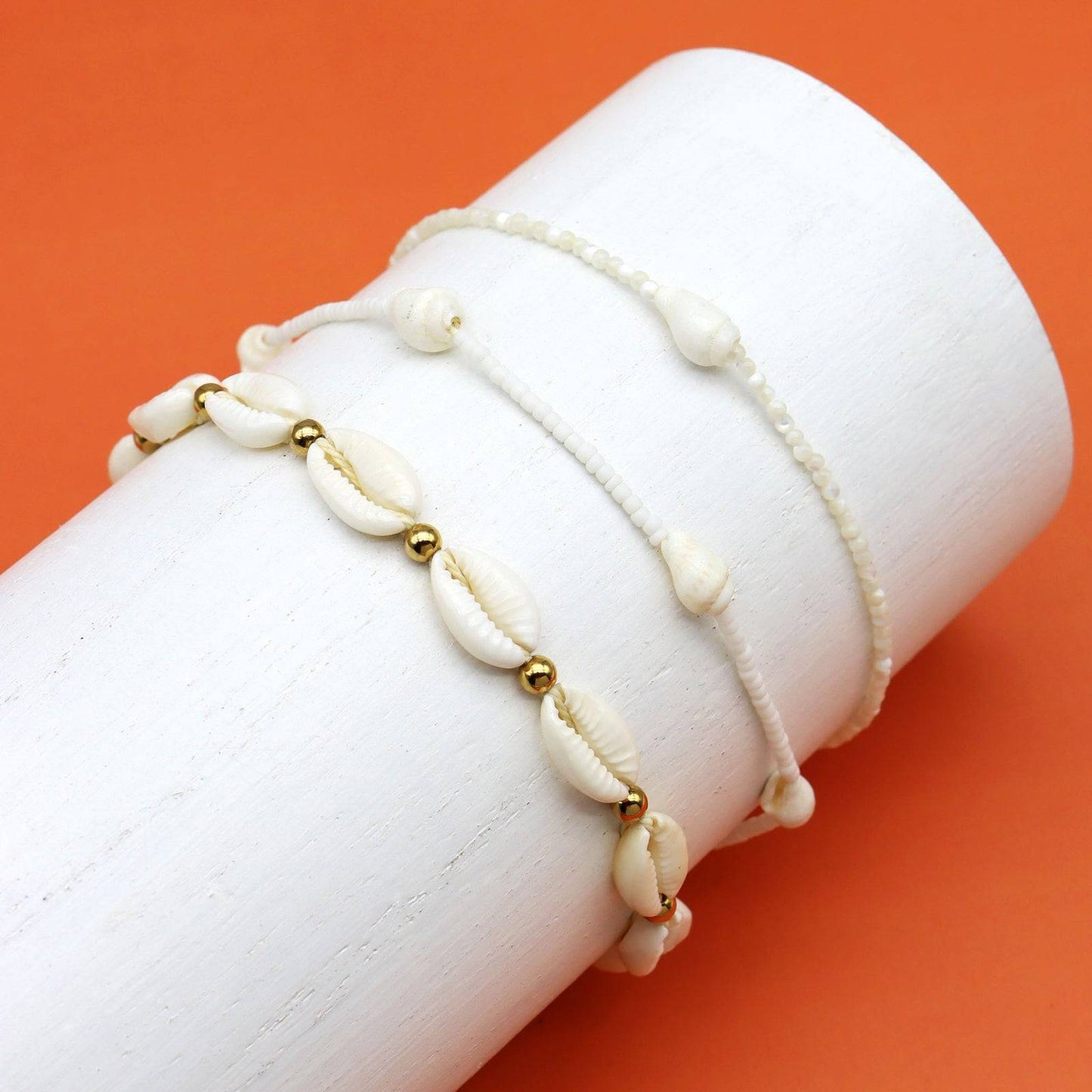 Pineapple Island Giada Melati Shell Beaded Anklet