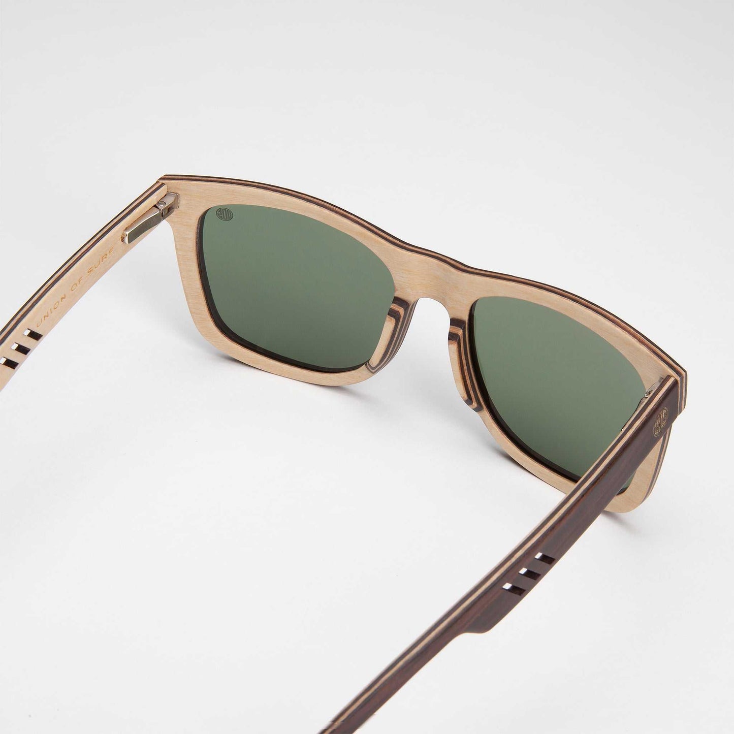 Eco-Friendly Sunglasses Pit Dog for Active Use