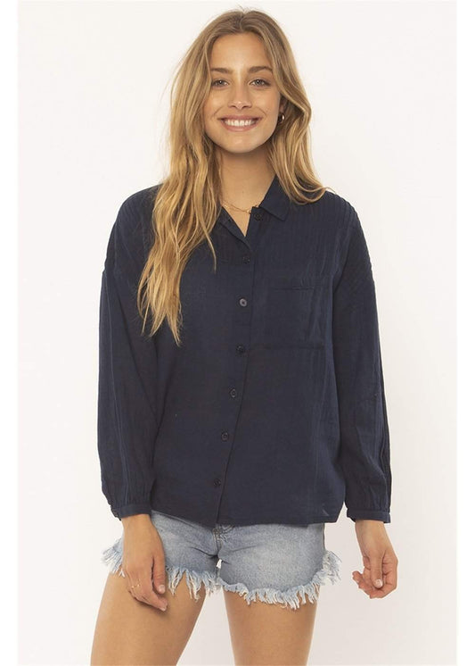 Sisstrevolution Tucked away woven top