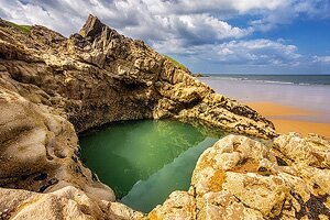 Dan Santillo Glass placemat - Bluepool