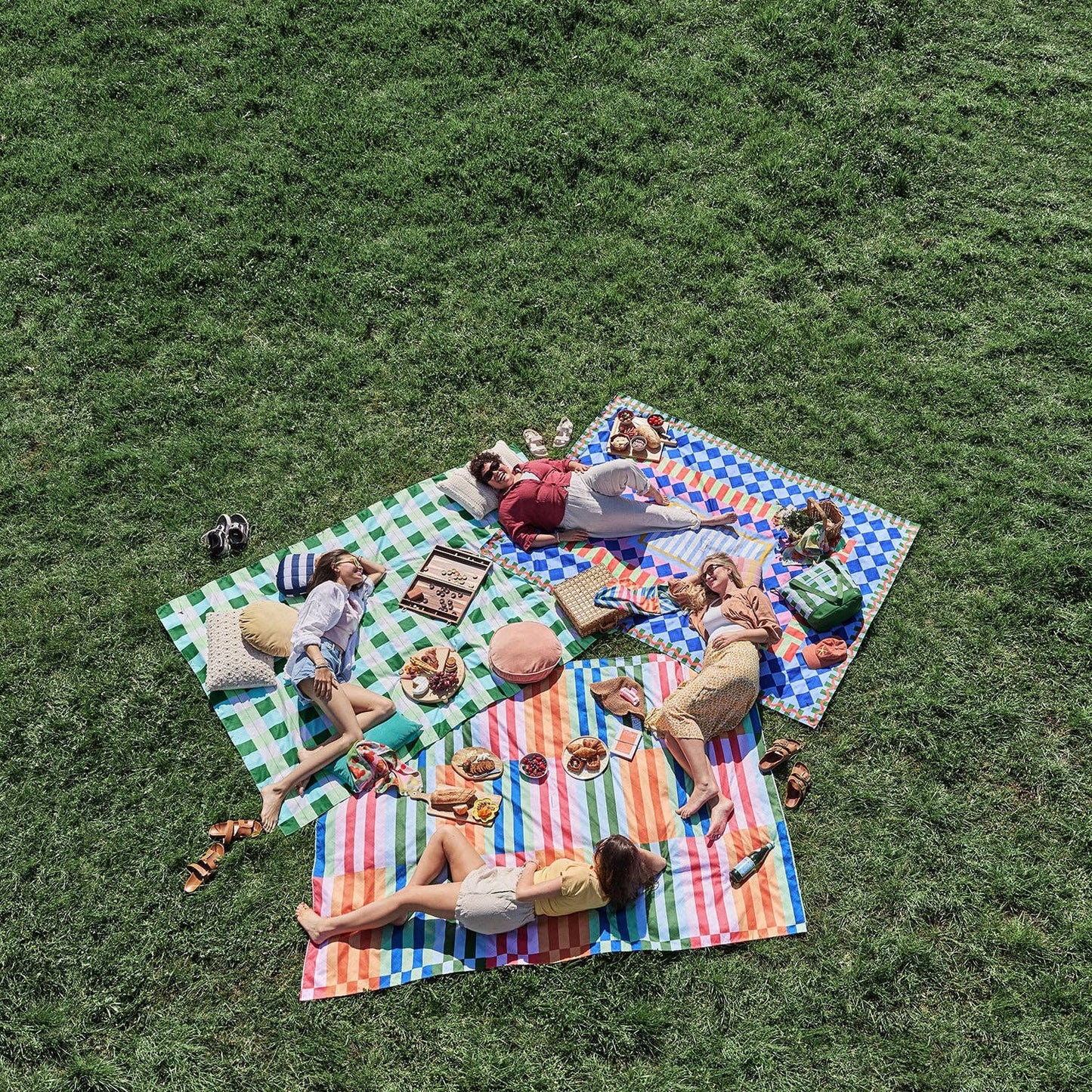 Dock & Bay Recycled Picnic Blanket - 170x170cm Size
