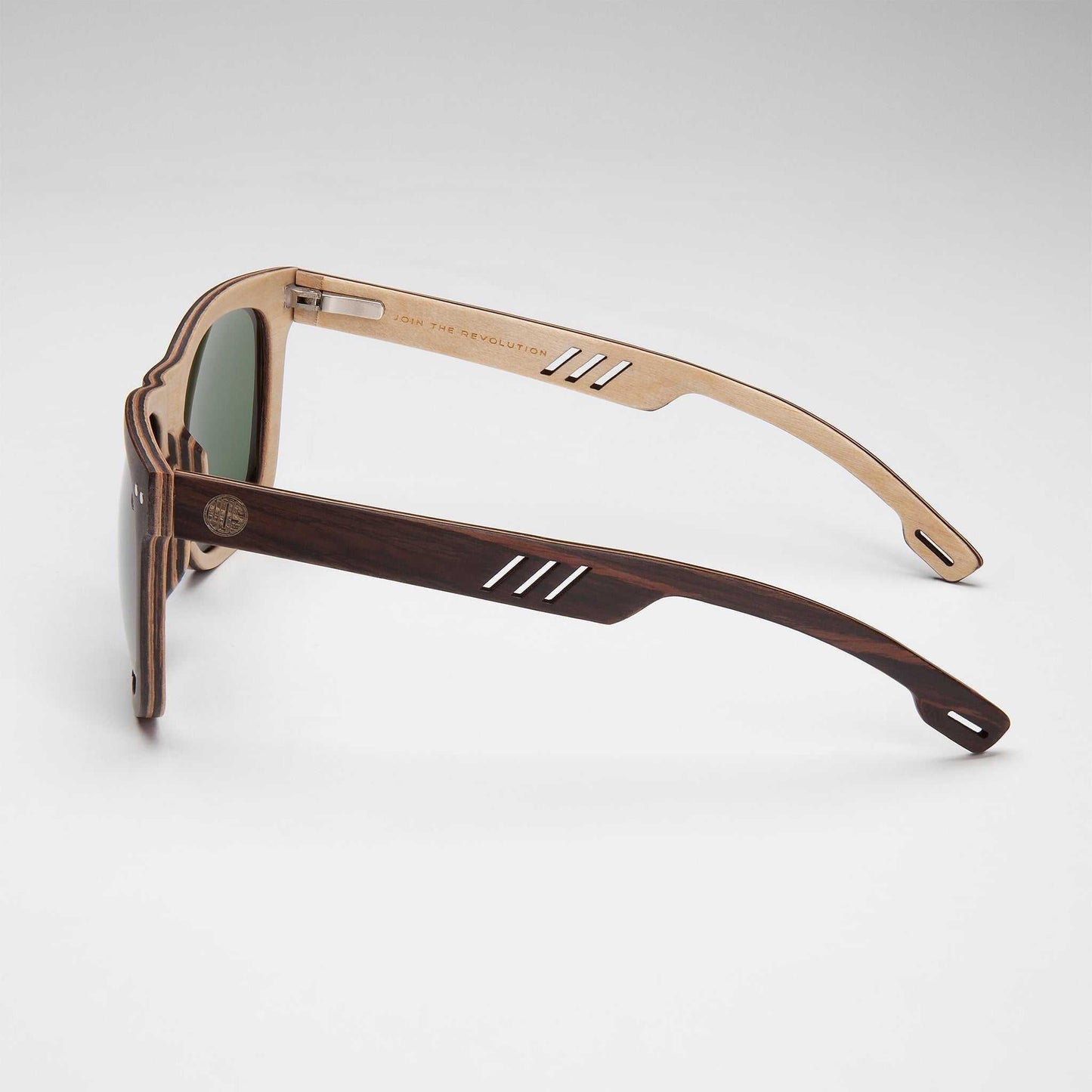 Eco-Friendly Sunglasses Pit Dog for Active Use