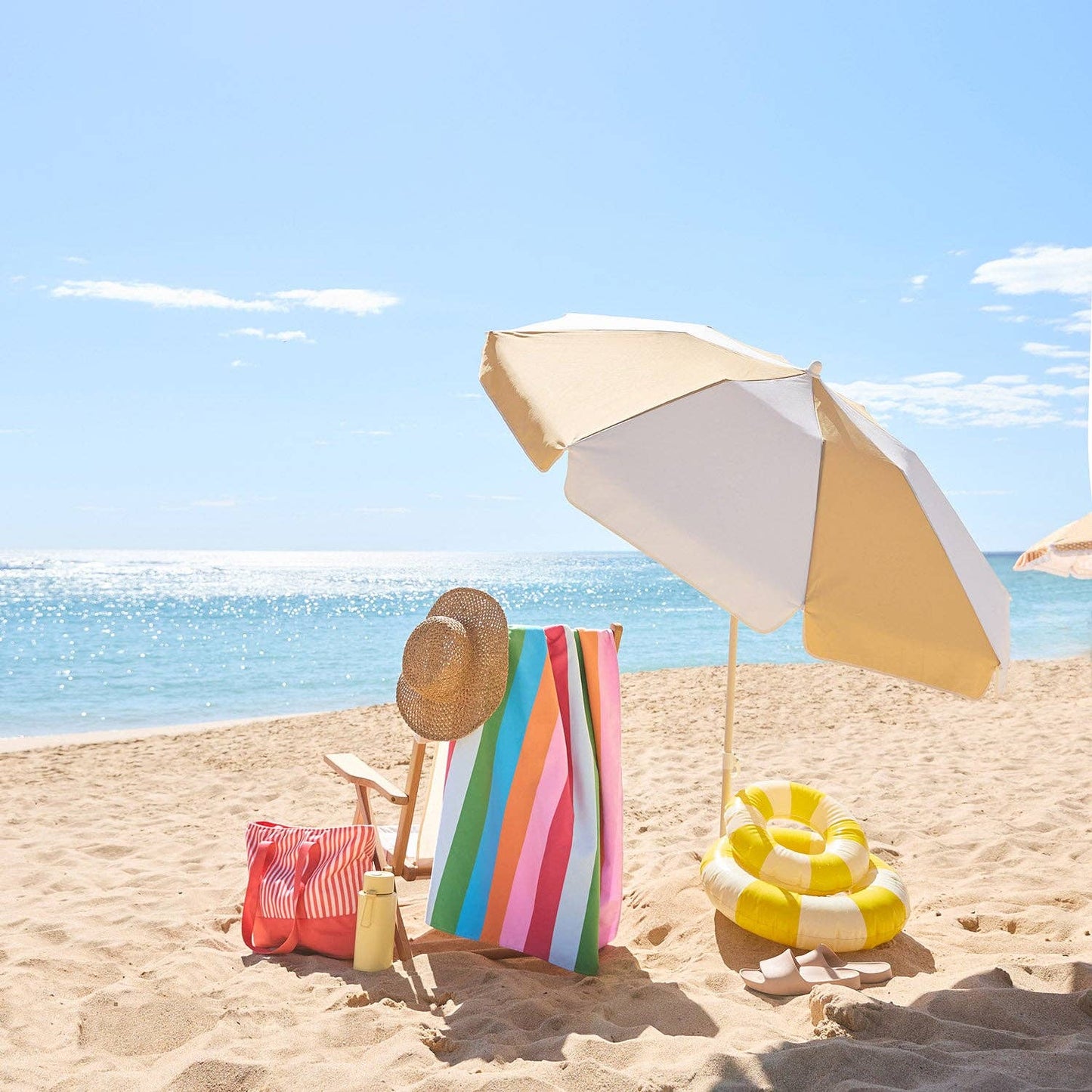 Durable XL Tuttifrutti Beach Towel for Quick Drying