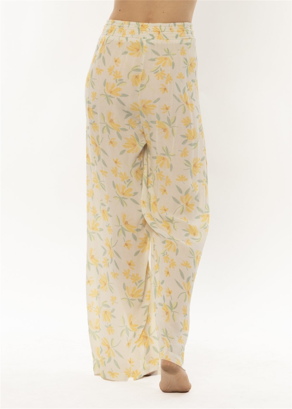 Back view of Sisstrevolution Warm Sand Pant featuring floral design.