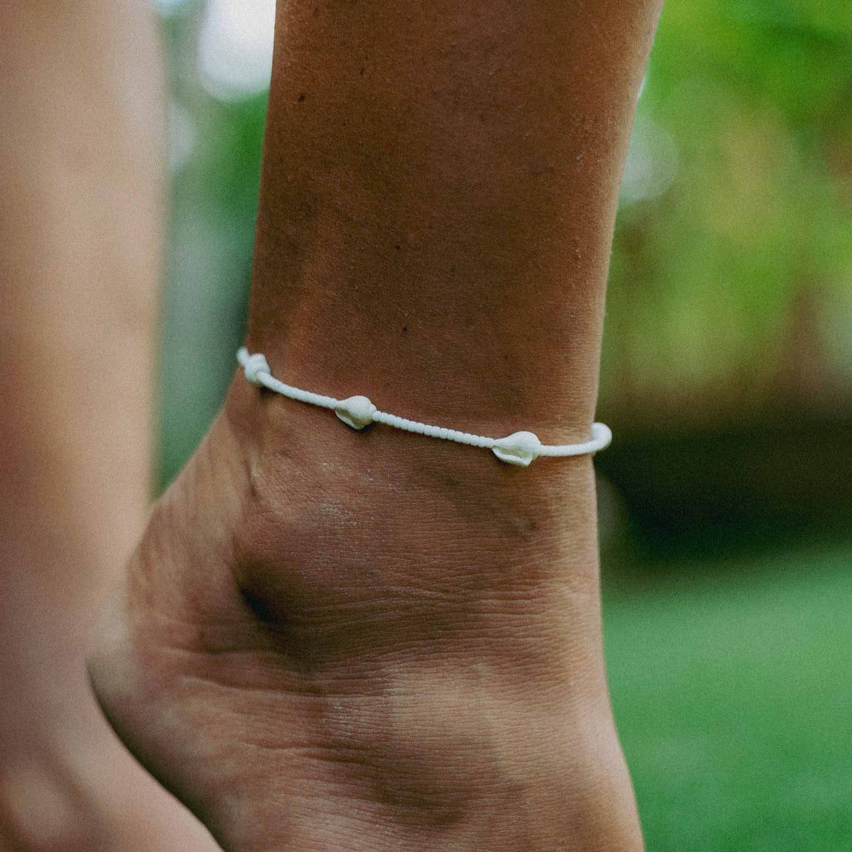 Giada Rahayu Shell Beaded Surf Anklet