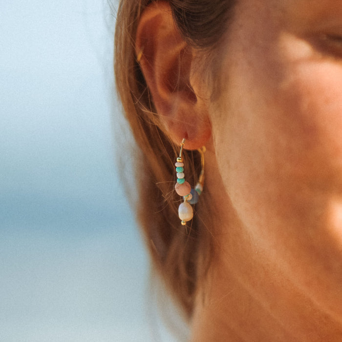 GIADA PECAHAN WIRE HOOP EARRINGS