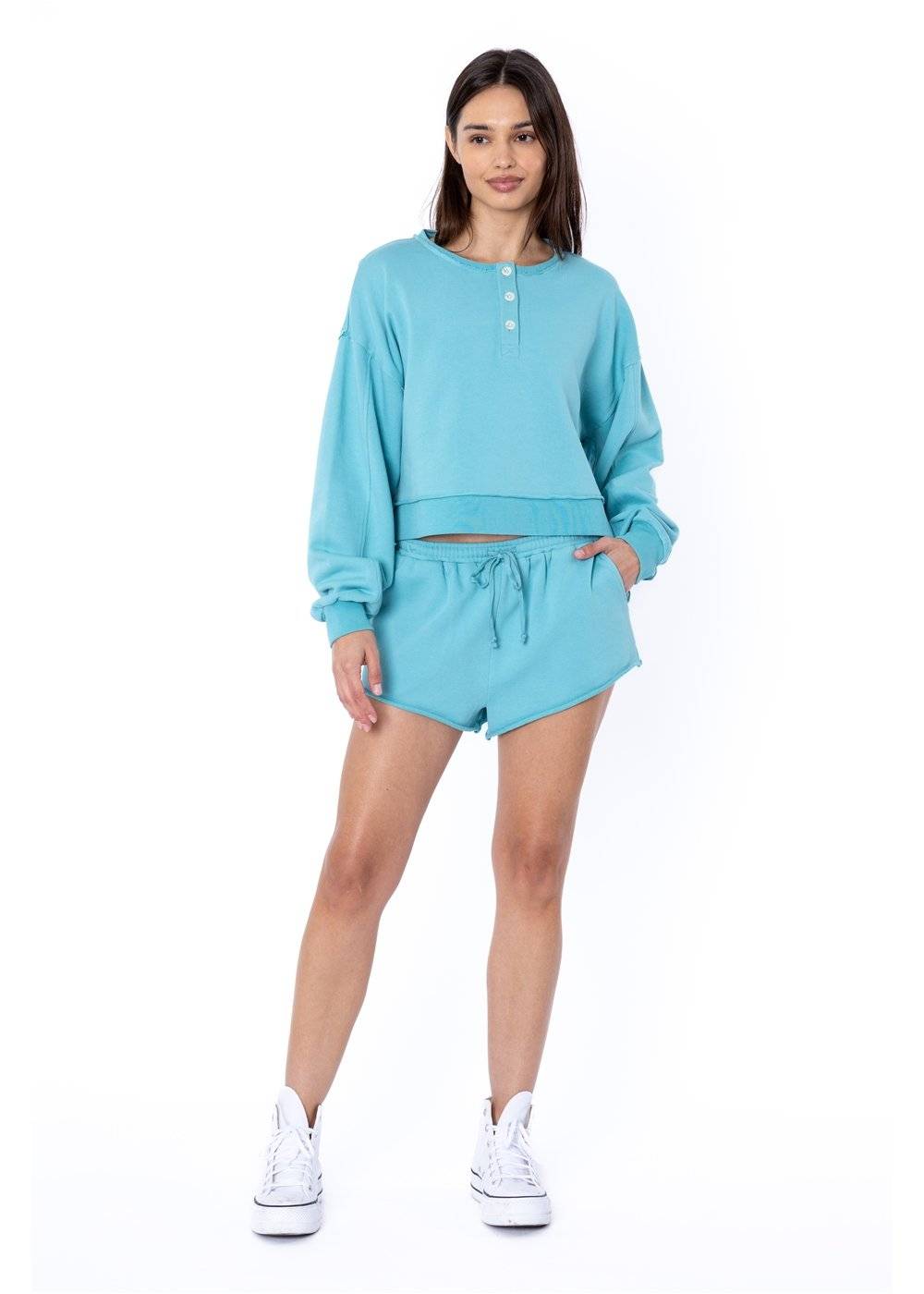 Sisstrevolution Hoffman Bay LS Fleece in aqua, long-sleeve ladies crew.