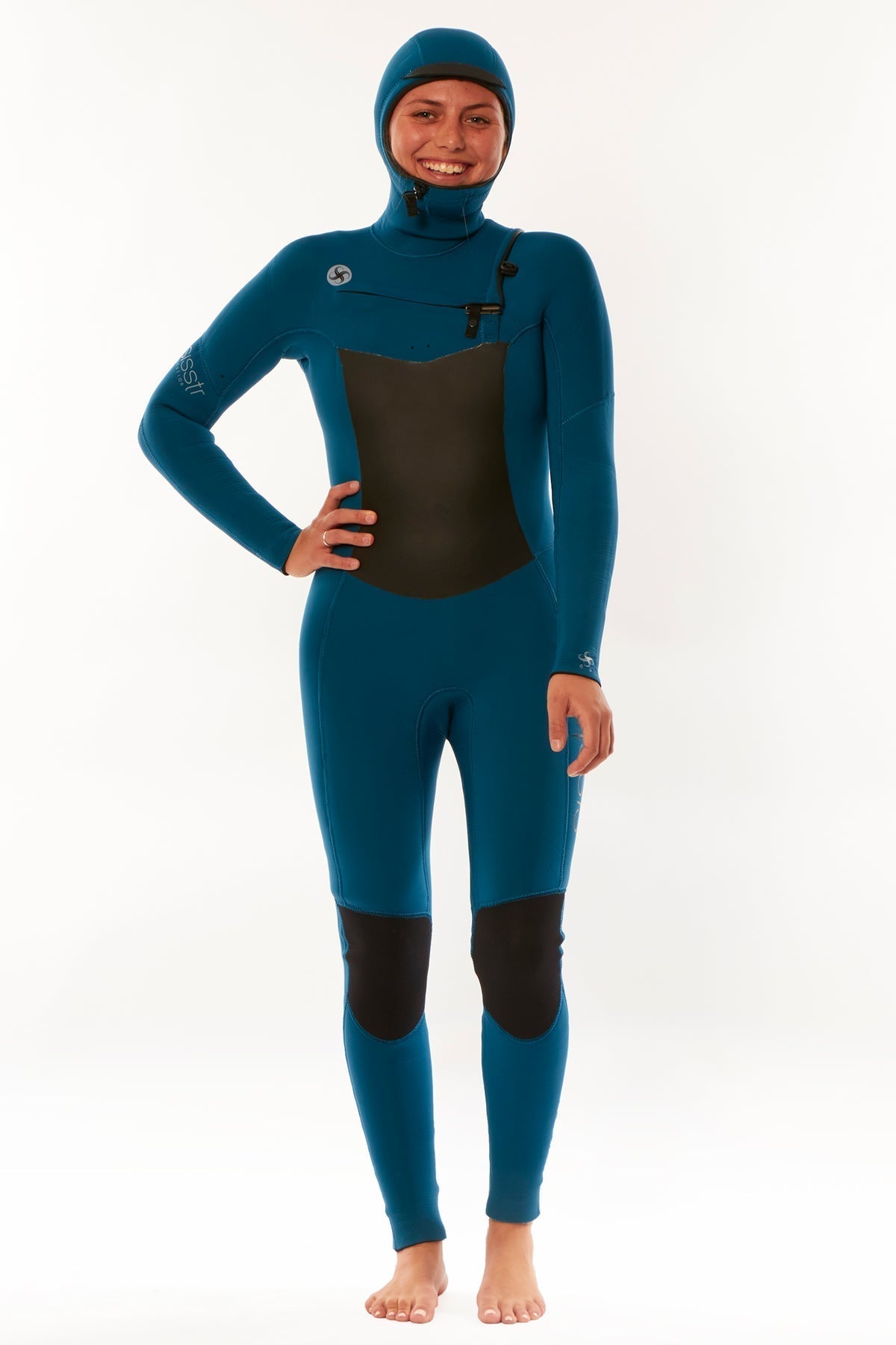 Sisstr 7 Seas 6/5 Hooded Chest Zip Wetsuit in black, designed for women. Features 100% super stretch Japanese neoprene for warmth and flexibility.