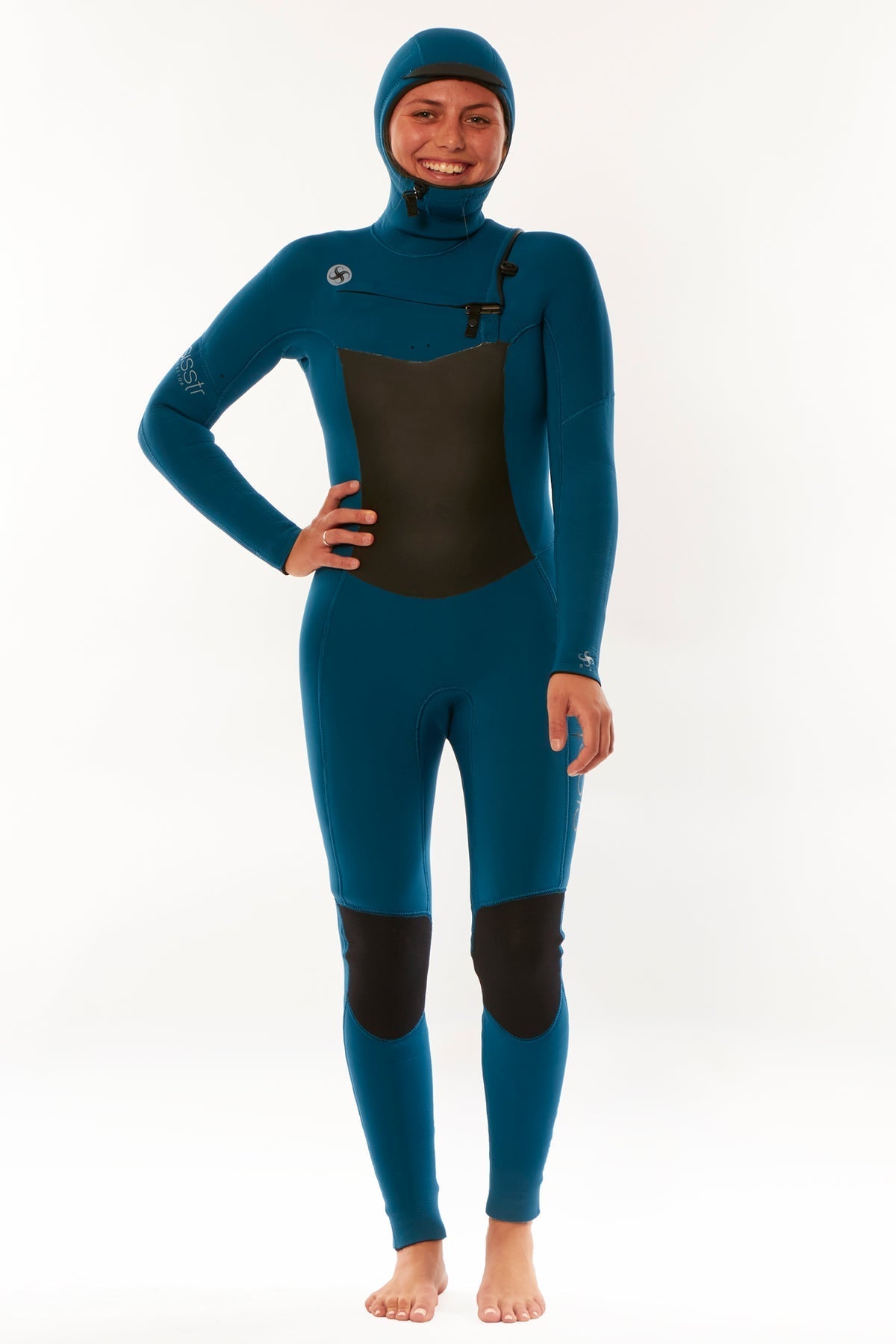Sisstr 7 Seas 6/5 Hooded Chest Zip Wetsuit in black, designed for women. Features 100% super stretch Japanese neoprene for warmth and flexibility.