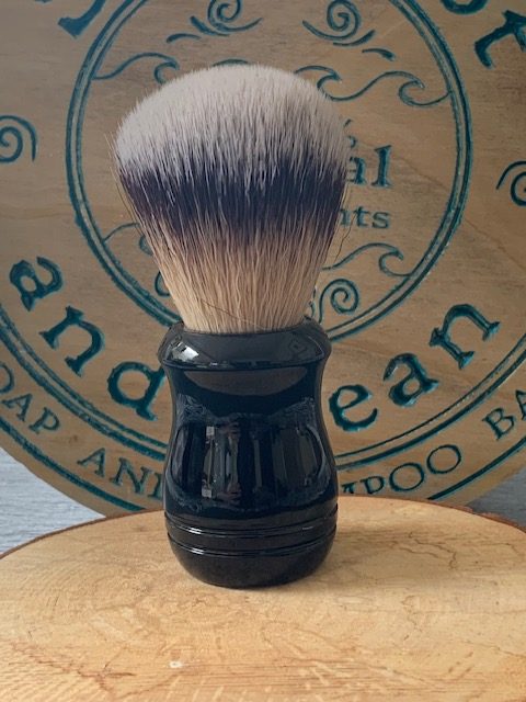 Six Foot & clean Traditional Shaving Brush