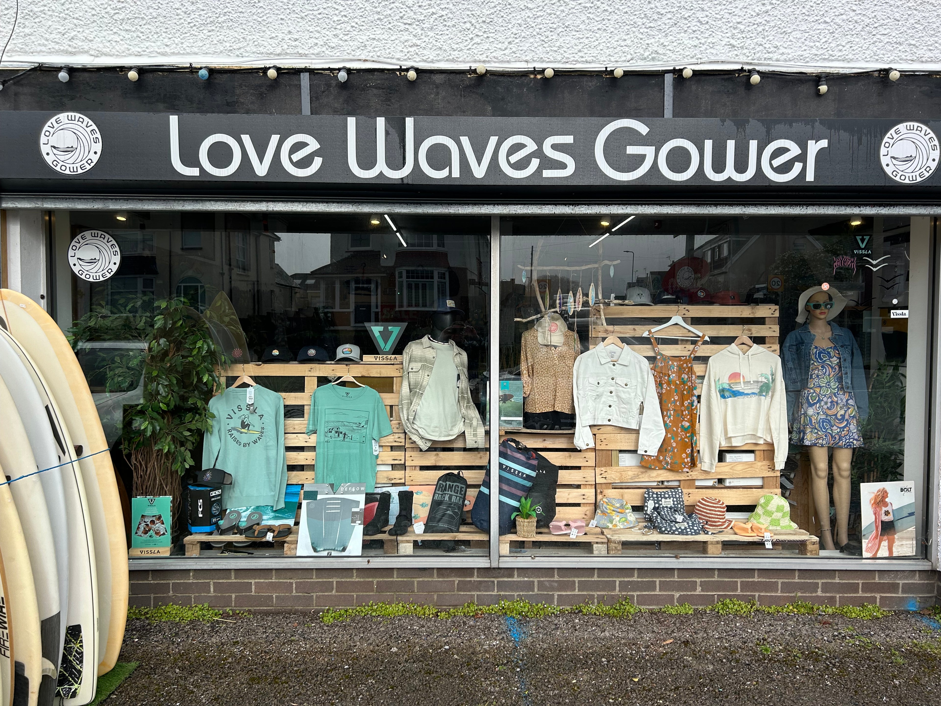 Love waves Gower Surf Shop