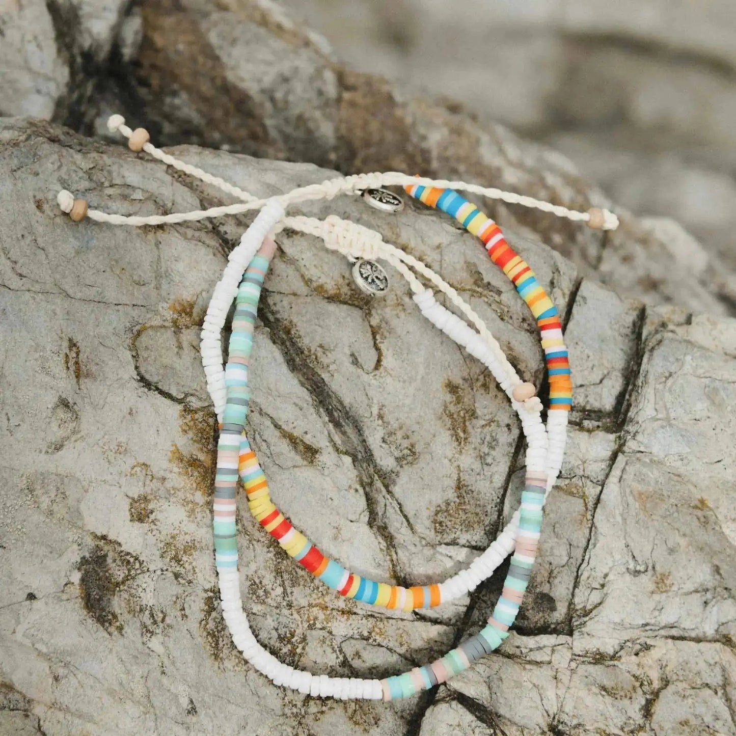 Stylish Manu Bay Surfer Anklet with Puka Shells