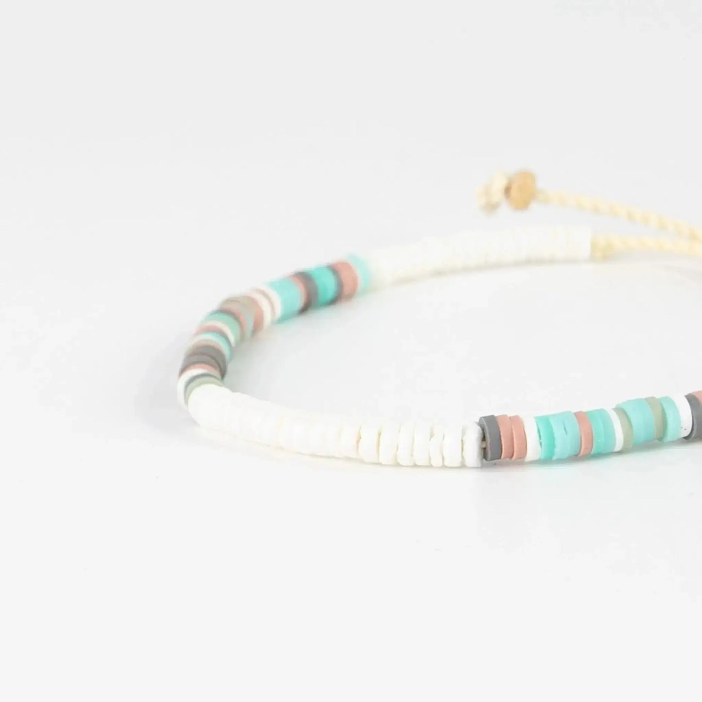 Stylish Manu Bay Surfer Anklet with Puka Shells