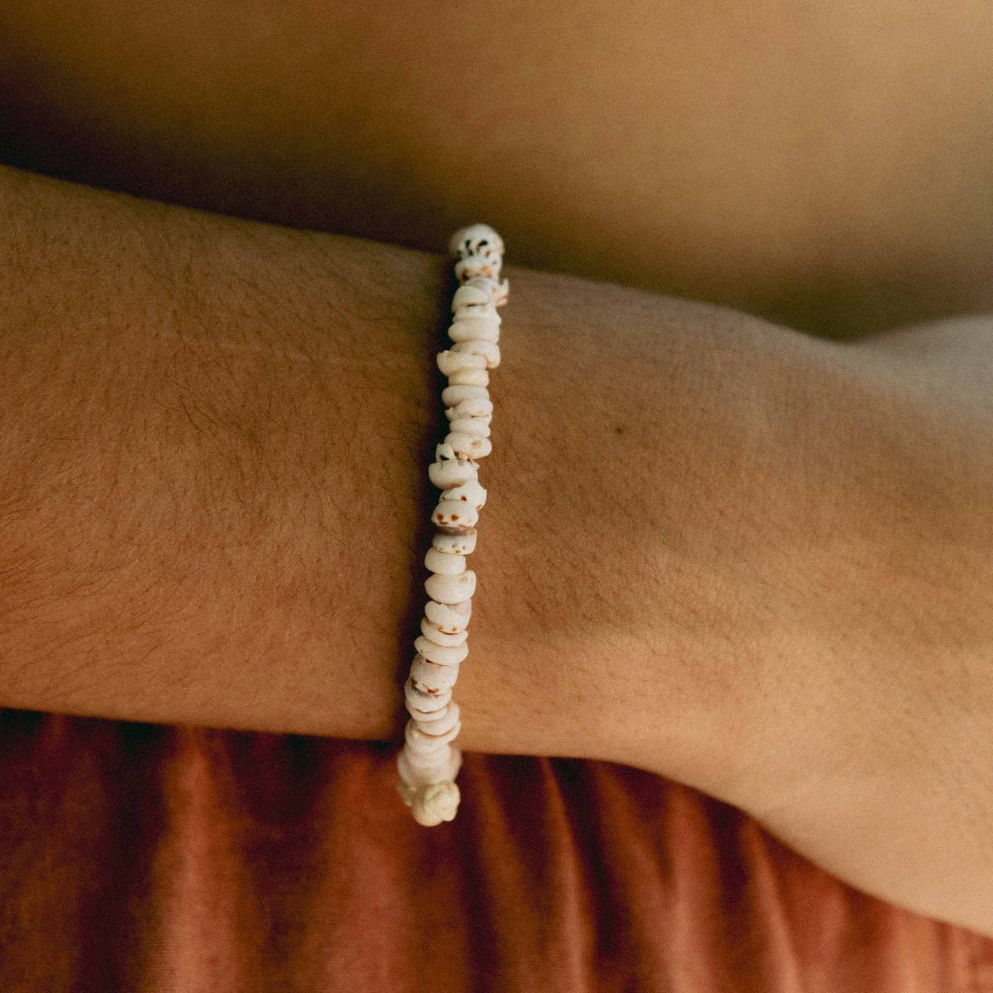 Enu Island Natural Shell Bracelet for Everyday Wear