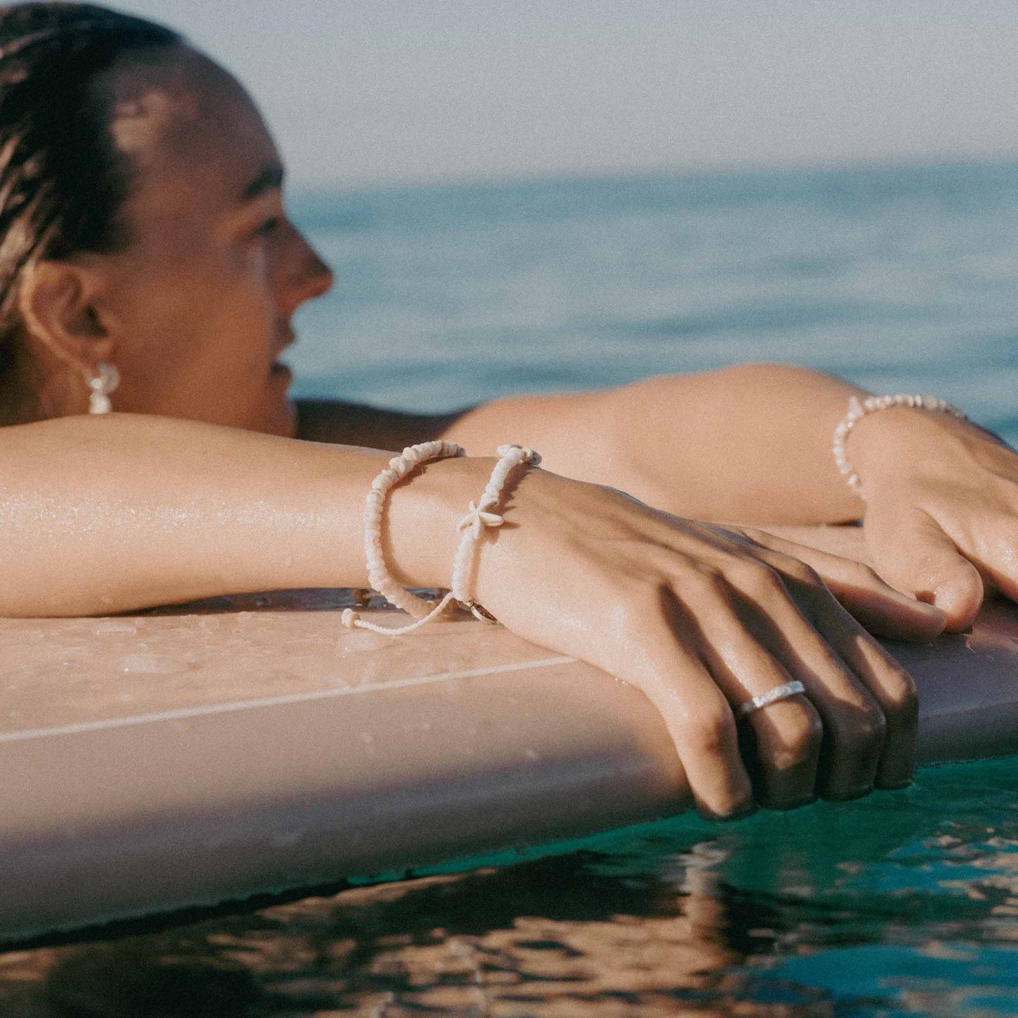Enu Island Natural Shell Bracelet for Everyday Wear
