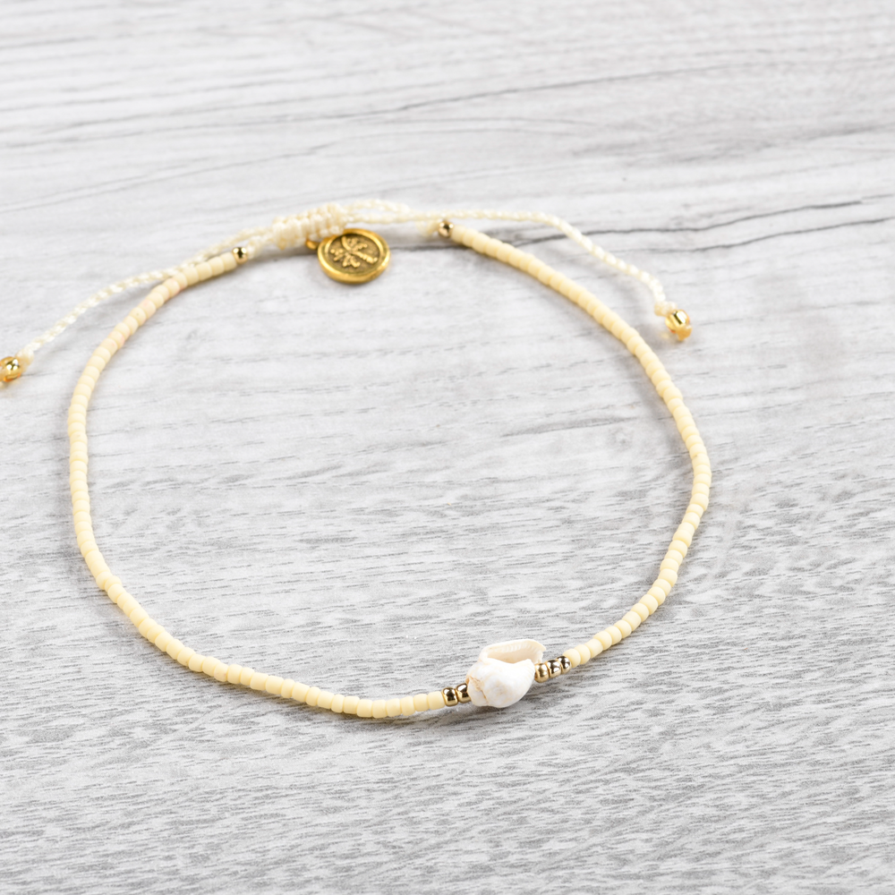 Pineapple Island Long Beach Anklet LBE-042 with shell charm and beads.