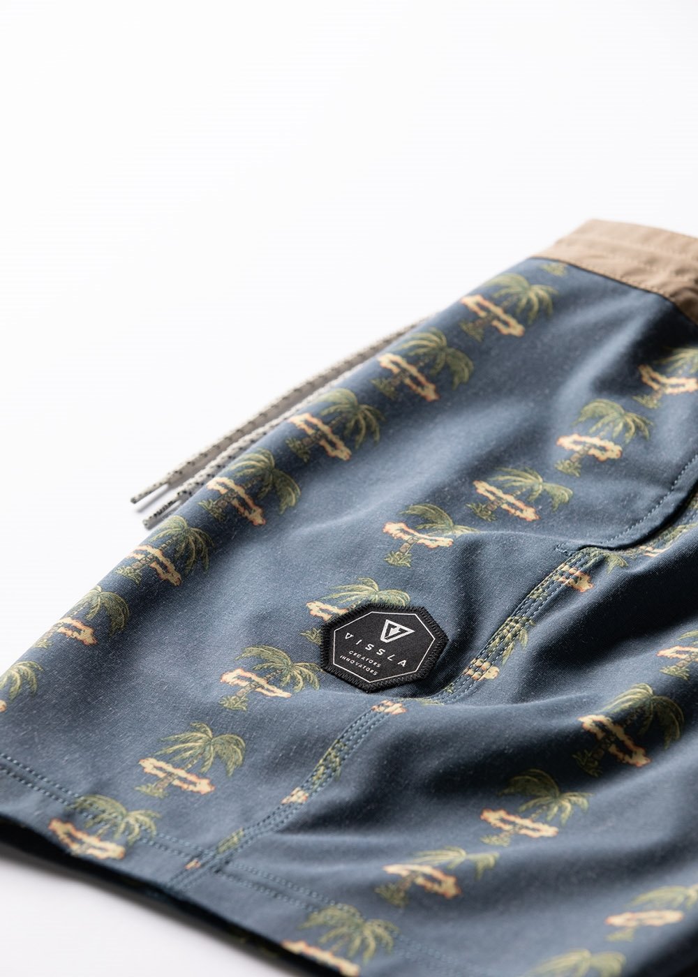Vissla Atomic Palms 17.5" Boardshort