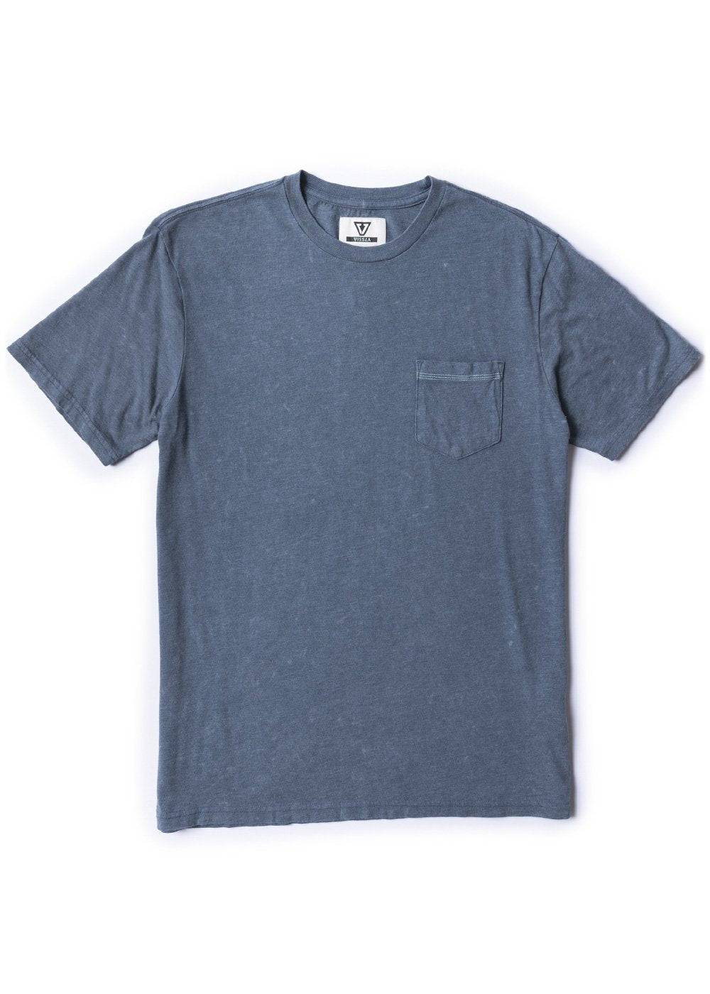 Vissla Solid Sets Ss Pkt Tee in Rifle green, front view with pocket detail.