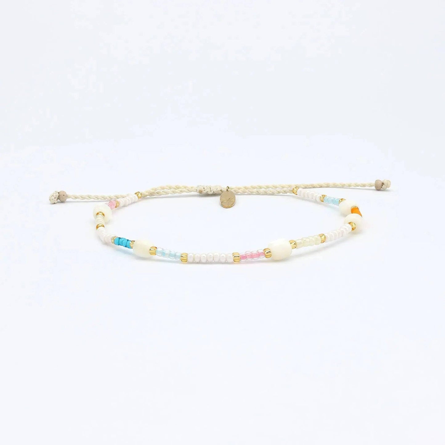 Horison Light Beaded Bracelet: Effortless Layered Style