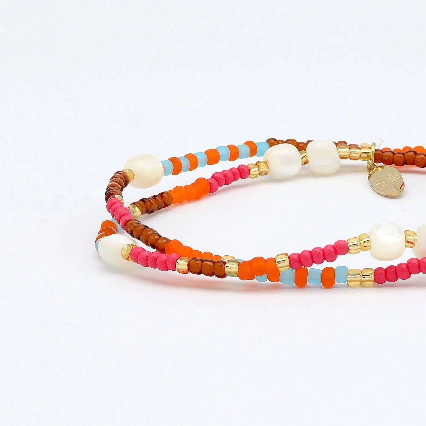 Tropis Beaded Shell Bracelet for Everyday Style