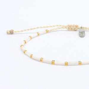 Pineapple Island Cahaya Mother of Pearl Beaded Bracelet