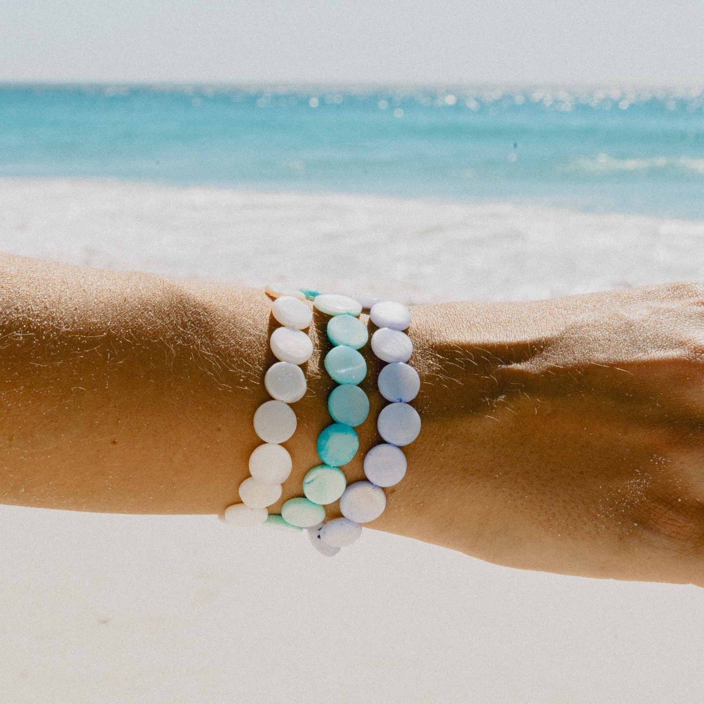 Elegant Mother of Pearl Disc Bracelet for All Occasions