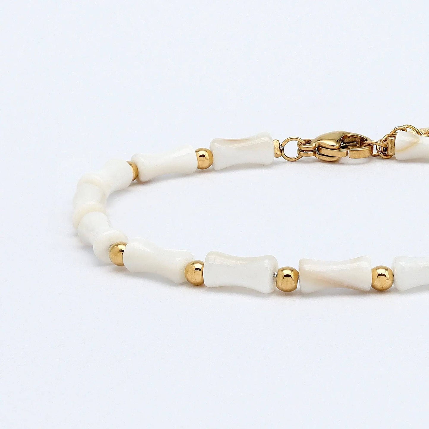 Elegant Mother of Pearl Waterproof Bracelet for Everyday Wear