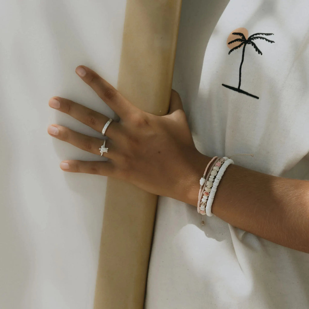 Padangbai White Puka Shell Bracelet