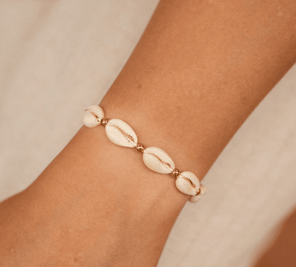 Pineapple Island Giada Gerupuk Shell Surf Bracelet