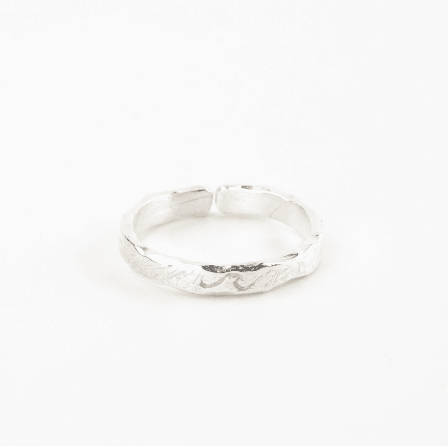 Pineapple Island Scratchy Wave Ring