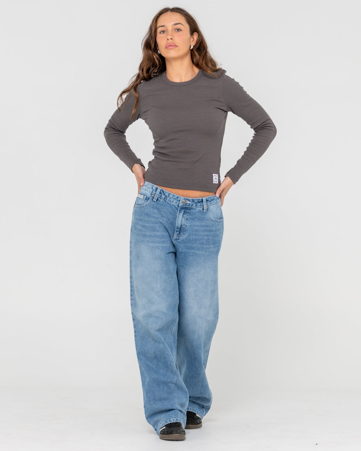 RUSTY Essentials Ribbed long sleeve tee