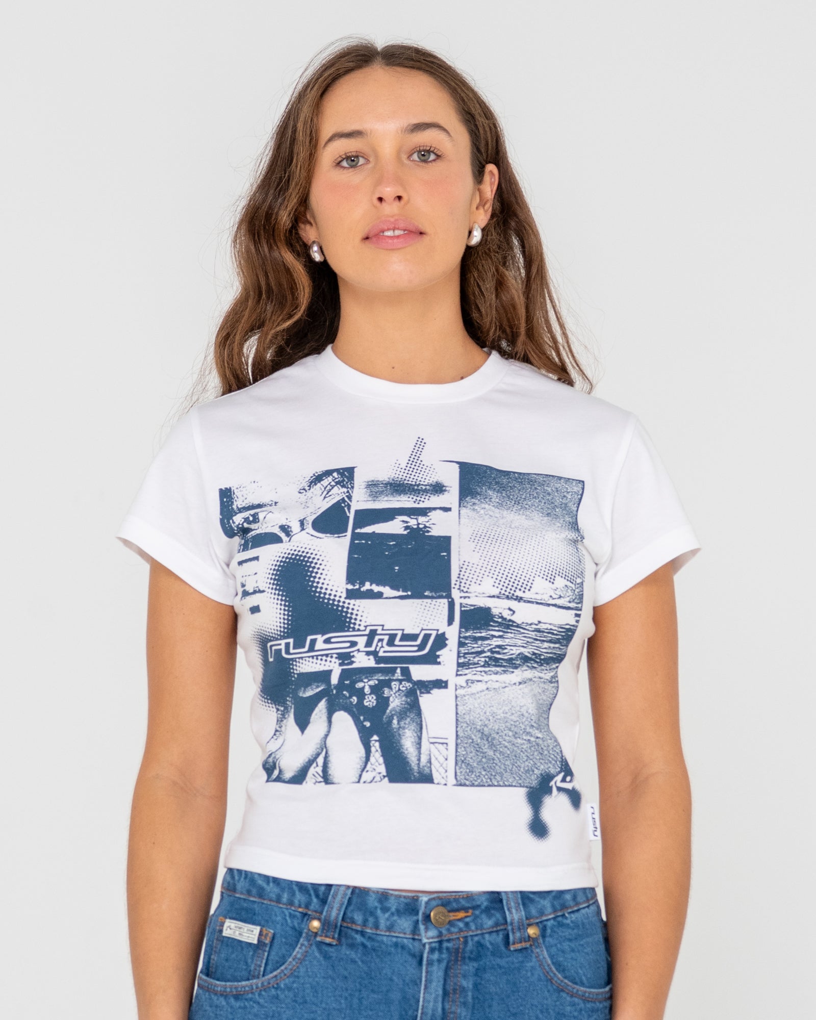 Rusty Greetings 2.0 Skimmer baby tee - white