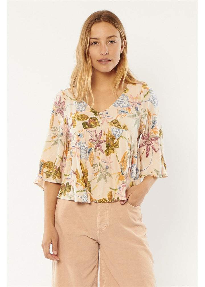 Sisstrevolution Cape May woven top in shell with floral design