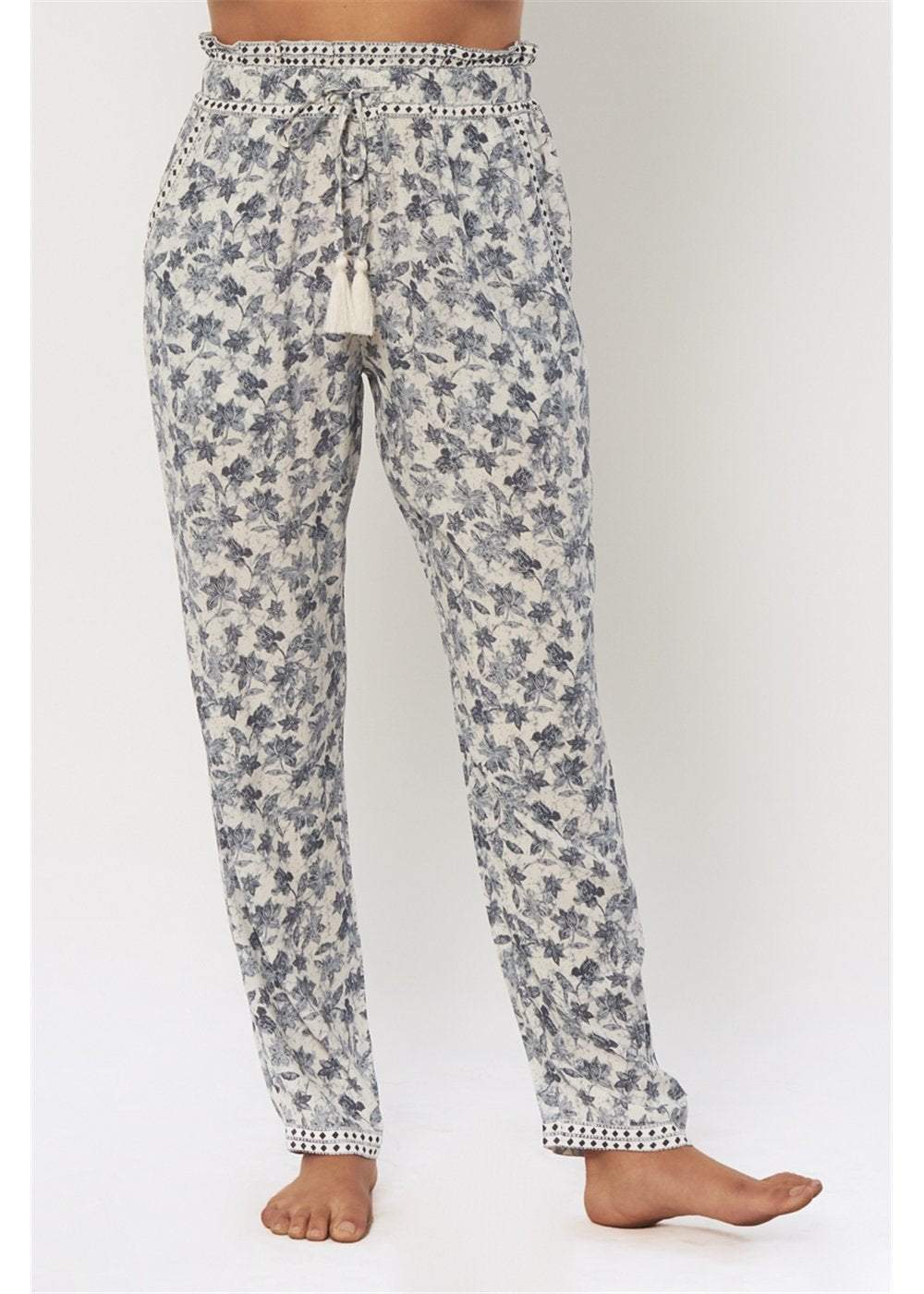 Sisstrevolution Follow The Sun Pants in dark harbor floral design