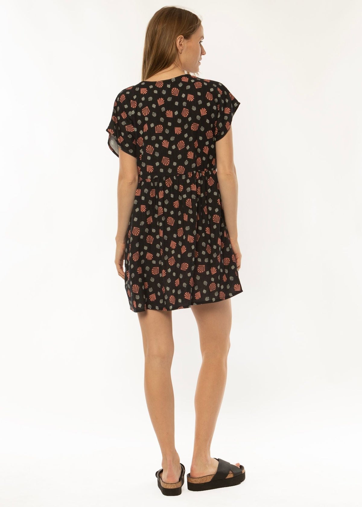 Sisstrevolution Doheny SS Woven Dress in black with floral print, back view.