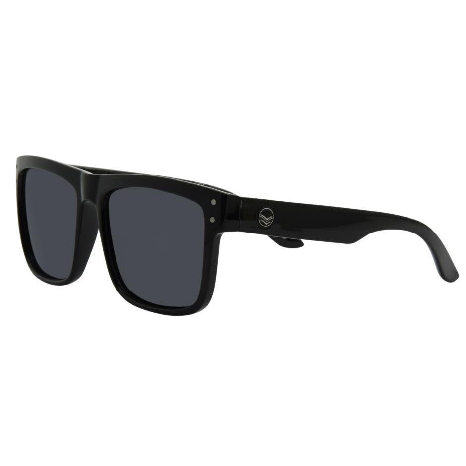 Side angle of I-Sea V-Lander sunglasses showcasing black rubber frame and smoke polarized lenses.